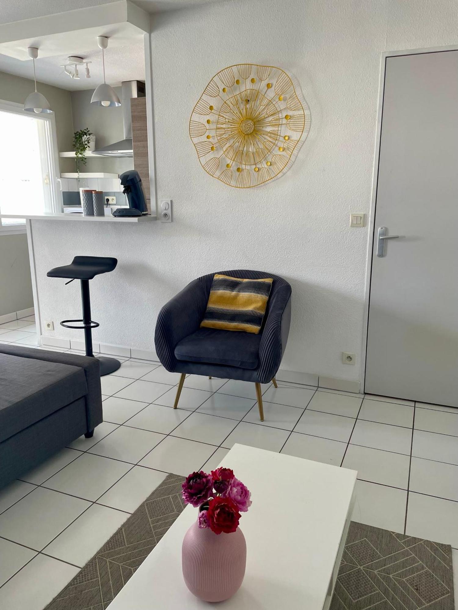 Gare Family Home Laval  Exterior foto